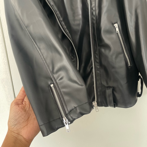 Asos black leather jacket. Size UK 8, US 4, EU 36. Brand new. Never worn. - Picture 4 of 4